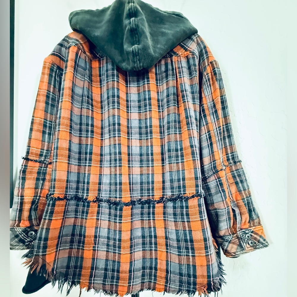 We the Free Calico Basin Plaid Flannel Hooded size  S - Picture 12 of 13